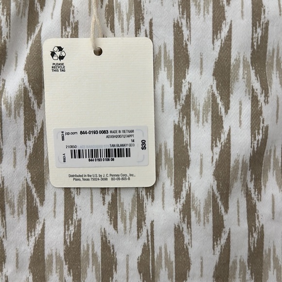 A.n.a. Womens 14 tan white mid-rise twill shorts new with tags - Picture 4 of 6